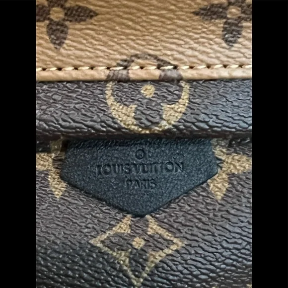 🌴Louis Vuitton Palm Springs Mini Backpack 🌴 - Picture 5 of 8